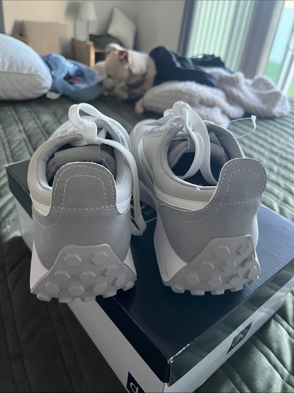 DV by Dolce Vita NWT Bynx  Womens Light Gray & White Casual Sneakers Size 9 - Picture 6 of 10